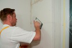Wyrównywanie pacą do szlifowania ewentualnych nierówności na powierzchni ściany YTONG_MULTIPOR_7.jpg