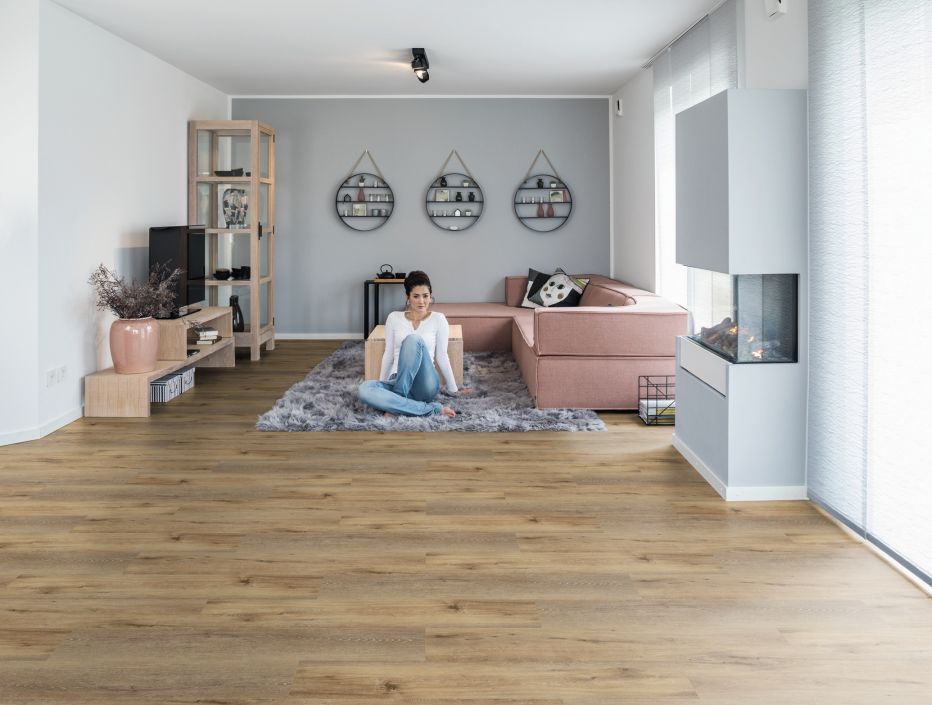 Panele w dekorze dębu – sposób na elegancką podłogę w praktycznym wydaniu , - 