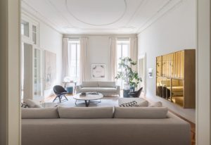 1 Mood-Design_Meridiani_szafka_Wolfang Klejnot w salonie