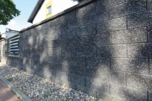 Polbruk_Antara II(1) Co pierwsze? Ogrodzenie czy podjazd – oto jest pytanie! Taras, alejki, przestrzenie zielone, podjazd, ogrodzenie, elementy małej architektury!