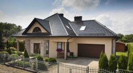 Czas decyzji: pod jakim dachem zamieszkać? Dom, LIFESTYLE - Gdy decyzja o budowie własnego domu już zapadła, warto odpowiedzieć sobie na parę ważnych pytań, zanim spotkasz się z wykonawcami.