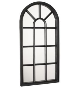 KiK_lustro_imitacja_okna_szprosy_cena_34_99 Black & white – sprawdzony pomysł na wnętrze