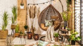 Jak modnie zaaranżować ogród, taras i balkon? Sprawdź trendy tego sezonu
