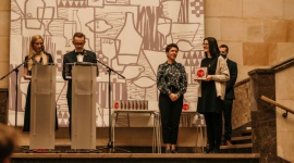Geberit Sestra z tytułem Dobry Wzór Roku 2021! Dom, LIFESTYLE - Poznaliśmy wyniki 28. edycji konkursu Dobry Wzór 2021 – prestiżowego plebiscytu wzorniczego, organizowanego przez Instytut Wzornictwa Przemysłowego. Uroczysta gala rodzimych „oscarów designu” odbyła się 8 listopada br. w Muzeum Narodowym.