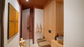 Radaway w programie „Budując marzenia” Dom, LIFESTYLE - Anna Dereszowska realizuje ambitny plan. W programie „Budując marzenia” pokazuje, jak zmienia swoje życie i częściowo przenosi się z tłocznej Warszawy na zaciszne Mazury. W mieszkaniowej rewolucji Annie Dereszowskiej towarzyszy marka Radaway.