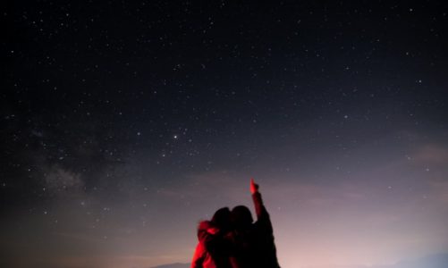 Zakochaj się w nauce – 3 pomysły na niebanalną randkę